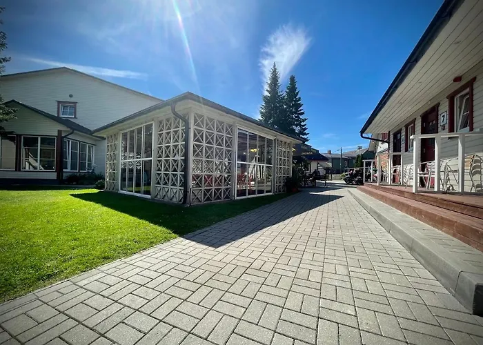 Aleksandri Guesthouse