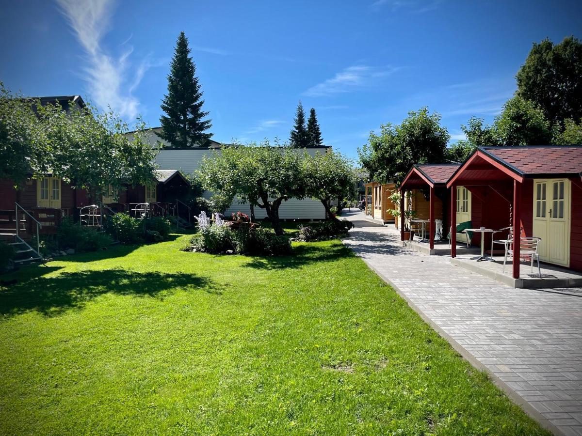 Aleksandri Inn *